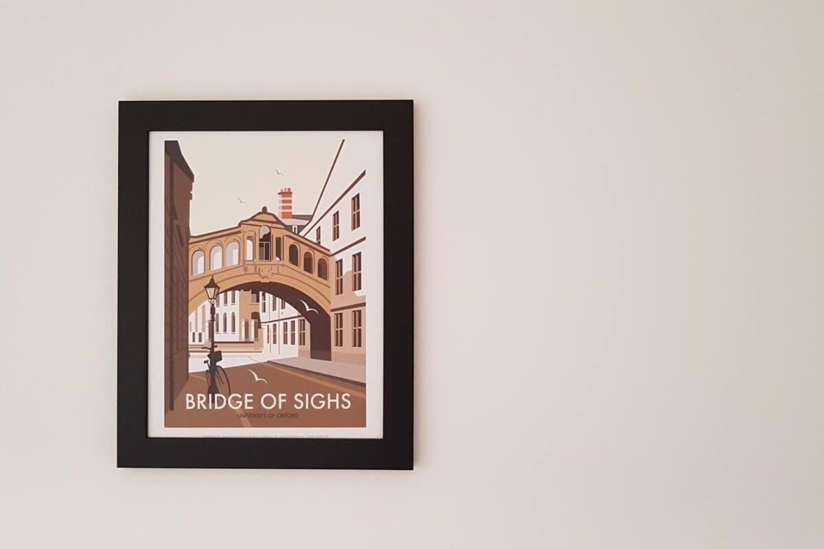 Modern Apartment In The Heart Of Oxford With Secure Underground Parking Екстериор снимка