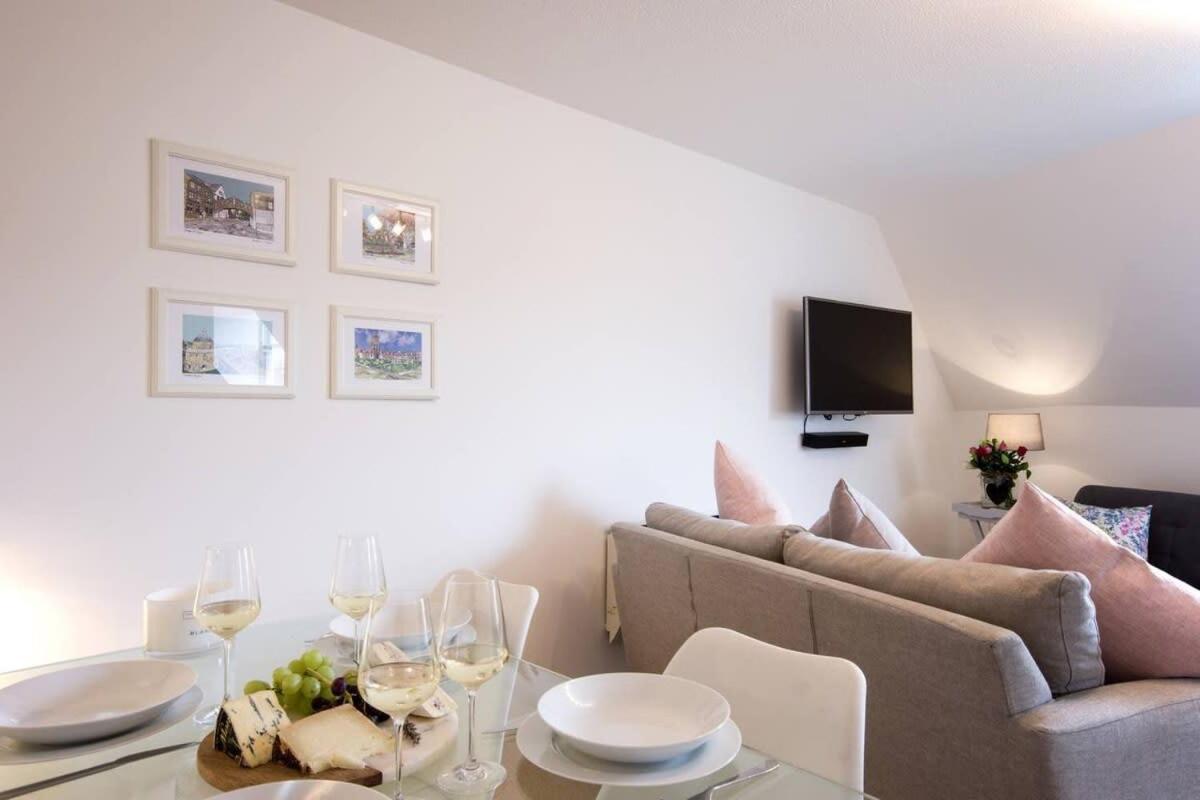 Modern Apartment In The Heart Of Oxford With Secure Underground Parking Екстериор снимка