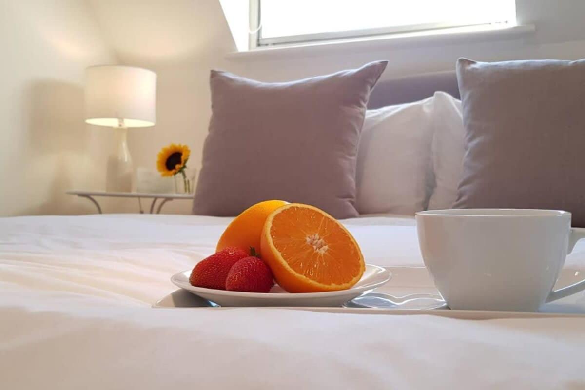 Modern Apartment In The Heart Of Oxford With Secure Underground Parking Екстериор снимка